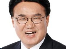 황운하 의원 “청주공항 확충 서둘러야”…행정수도 관문공항 역할 강화 촉구