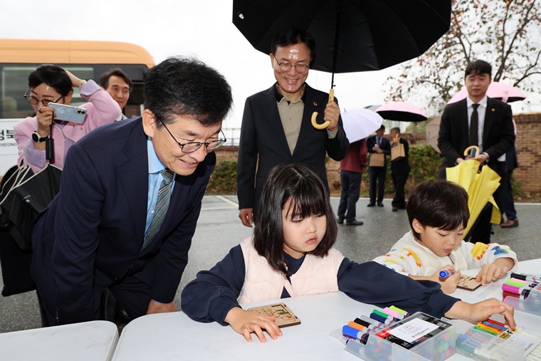 충북교육도서관, 제14회 북 페스티벌 개막…책과 문화로 하나 되다