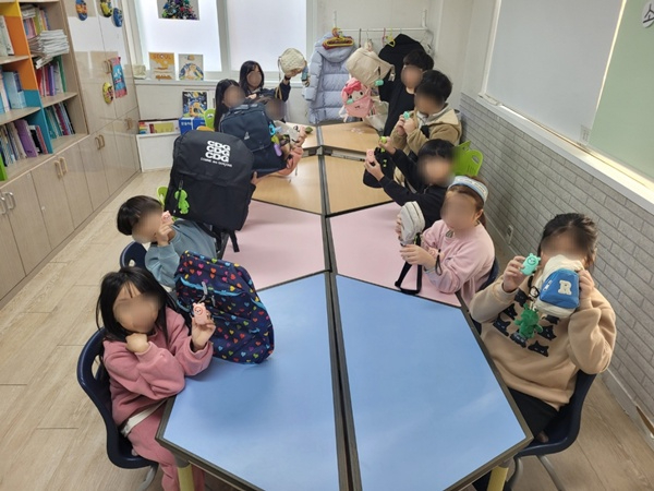 평택시,초등학교 입학 취약계층 아동에 호신용 키링 경보기 지급