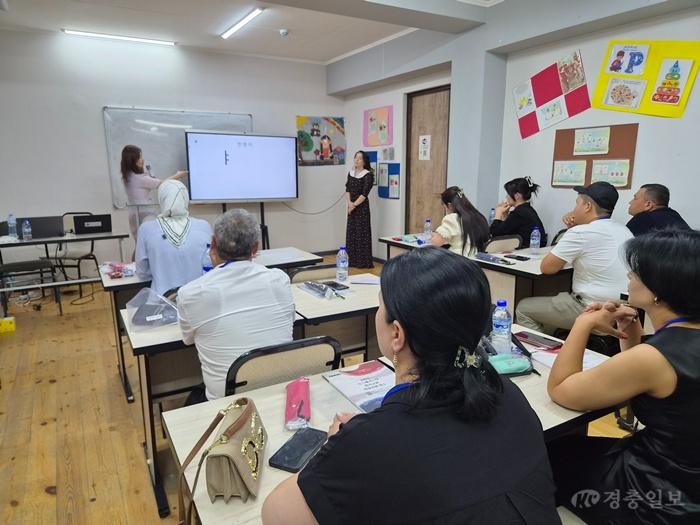 충북국제교육원, 우즈베키스탄 한국어교육 지원 '본격'