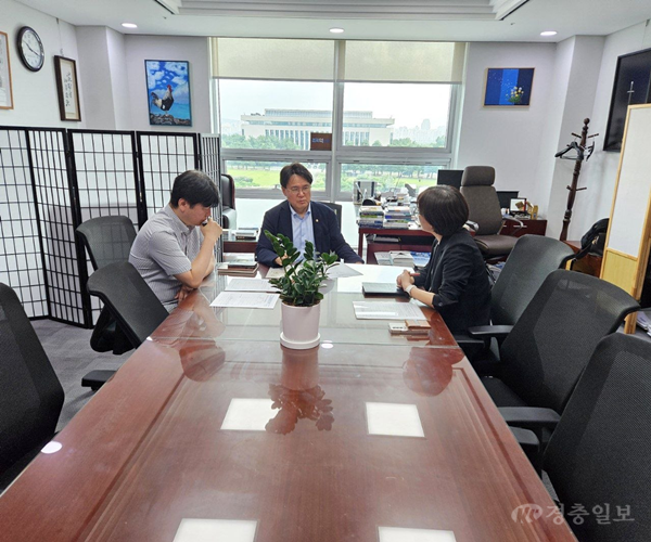 황운하 의원 "서대전역 KTX 늘려야"…코레일 "수서행 KTX 신설 적극 검토"