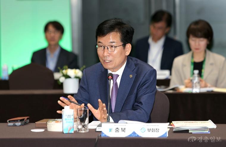 (9.17. 추가보도자료) 윤건영 충청북도교육감, 대한민국교육감협의회 총회서 특수교육교원 배치 기준 개선 제안(사진3).jpg
