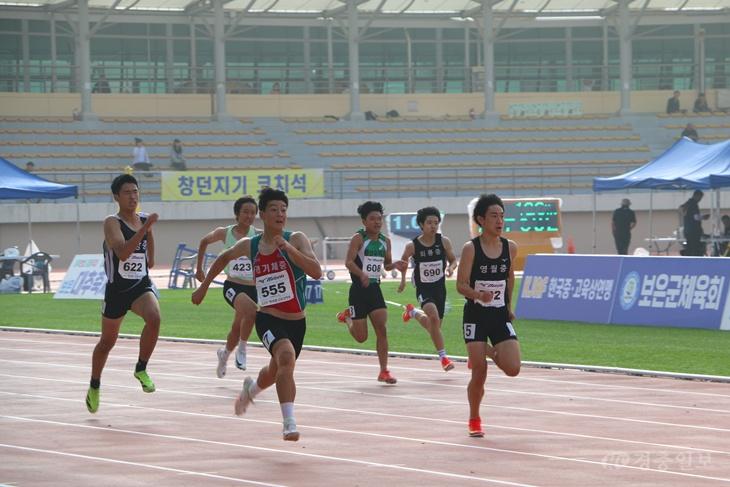 9.17.보은군, 제7회 전국 초·중·고등학교 학년별 육상경기대회 개최(지난해 제6회 전국 초·중·고등학교 학년별 육상경기대회-1).JPG