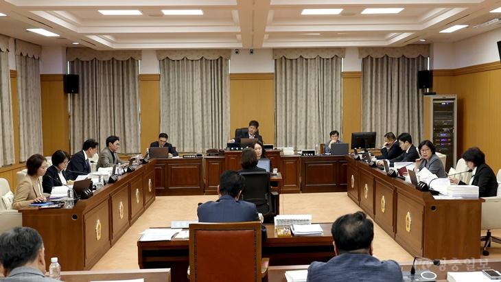 (참고사진) 제299회 1차 정례회 예산결산위원회(2026.09.16.).JPG