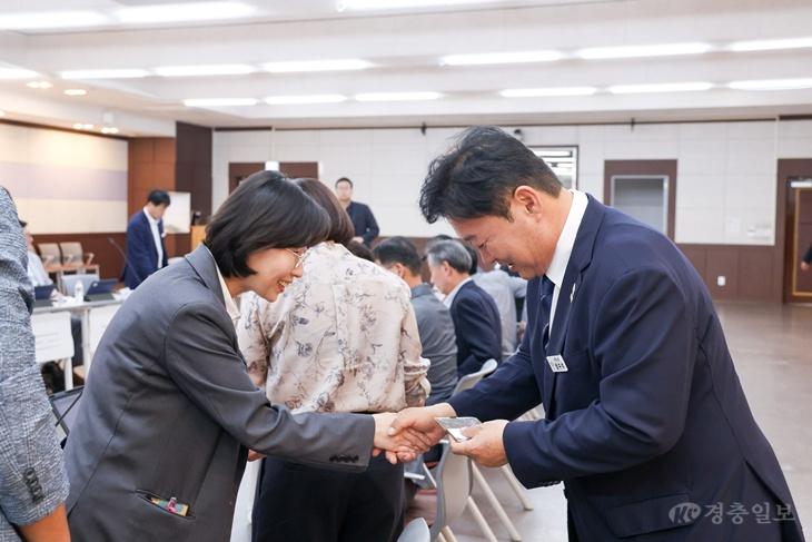 이천시, 새 도시계획위원회 출범…위원 위촉식 개최