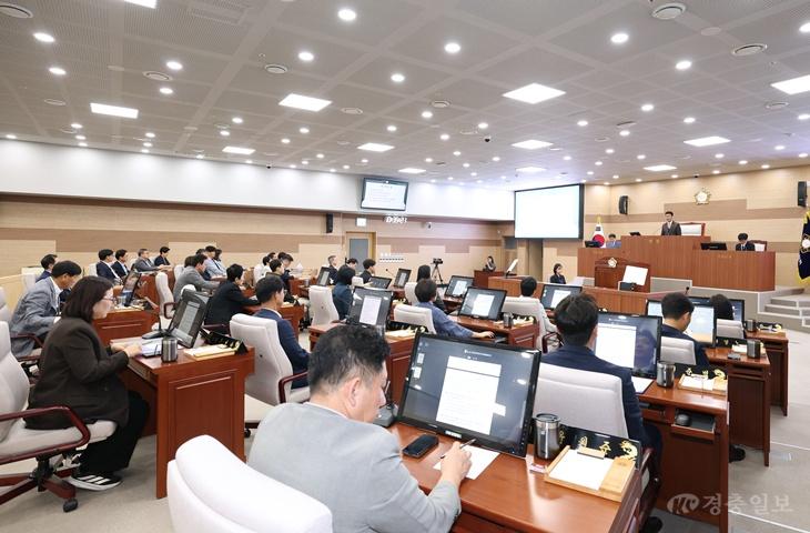 사진1_제267회 제1자 정례회 제2차 본회의 장면.JPG