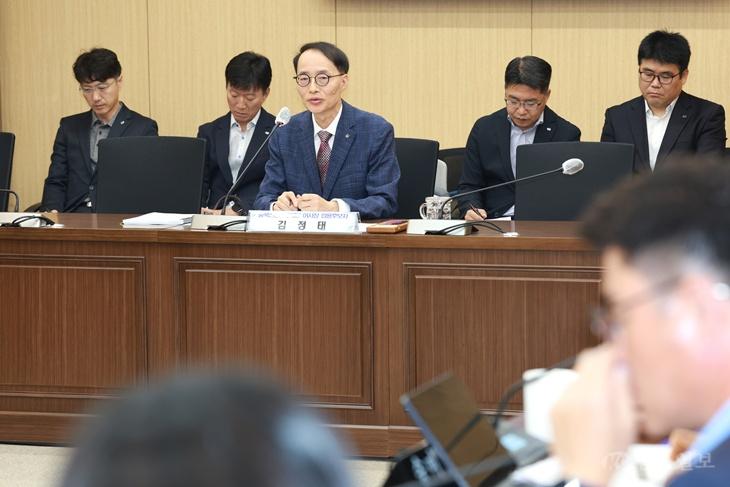 20261019- 신용보증재단 인사청문특별위원회(의회운영위) (11).JPG