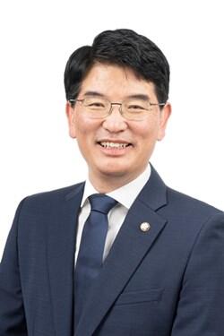 재직기간 5년 미만 공무원 퇴직자 1년새 1천 명 증가