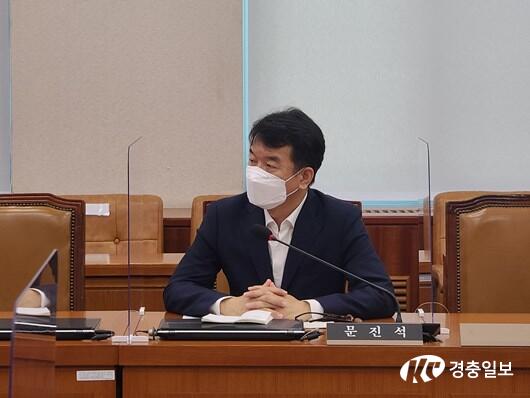 난폭 전동킥보드 속수무책...안전책 마련 시급!